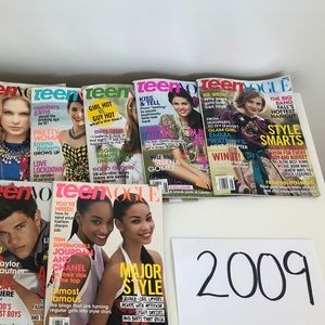 Teen Vogue Magazine - 2009 Collection Bundle